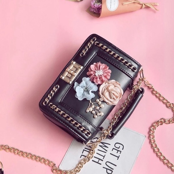 Handbags - Super Cute & Trendy  Handbag